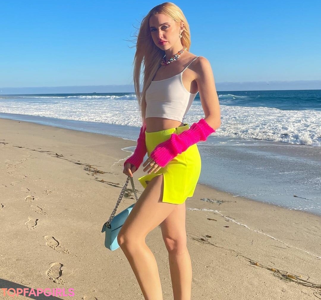 Nahá fotka uniklých OnlyFans od Chloe Cherry #86