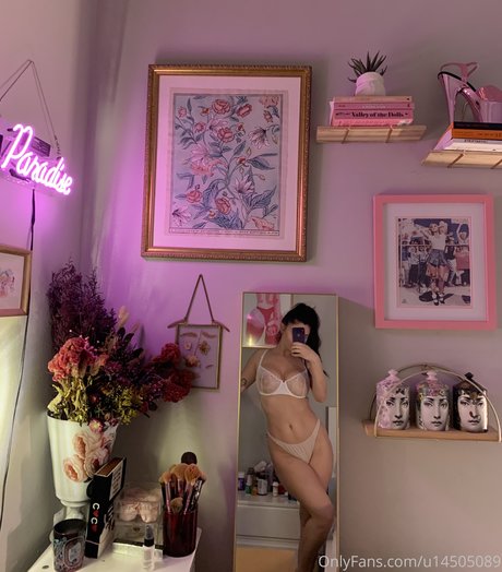 Обнаженная фотография утечки OnlyFans от Sydney Benjamin