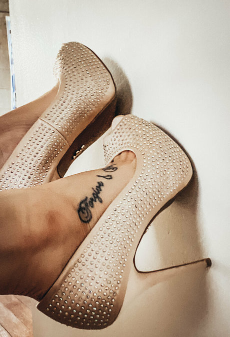 Обнаженная фотография утечки OnlyFans от Simplyyprettyytoes