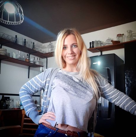 Alaston vuotanut OnlyFans-kuva Maria Celeste