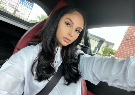 Arianamarie