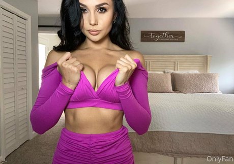 Arianamarie