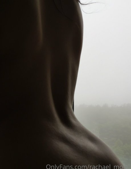 Alasti lekkinud OnlyFans-i pilt Rachaelmoon