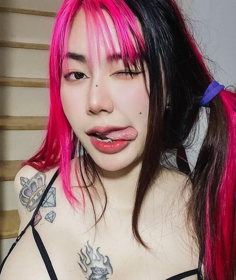 Naken läckt OnlyFans-bild av Irenkampong1
