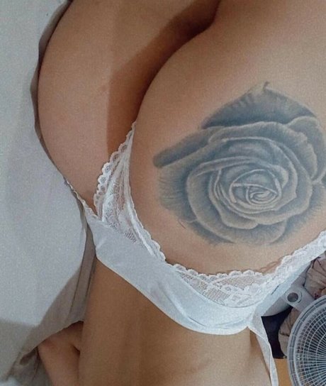 Naken läckt OnlyFans-bild av Bruna Andrade