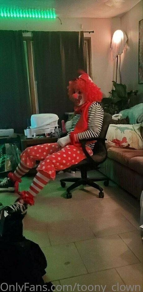 Alaston vuotanut OnlyFans-kuva Toonyclown