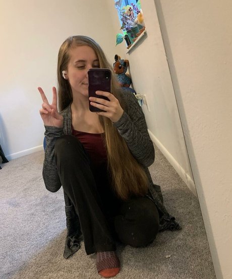 Naken läckt OnlyFans-bild av Casey The Gamer