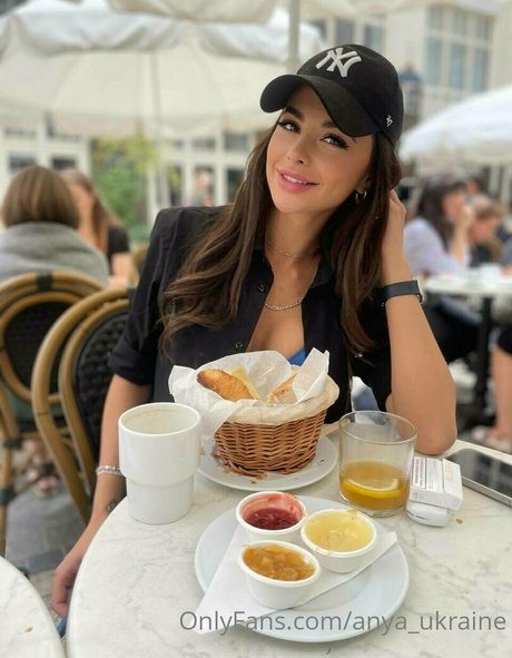 Naken läckt OnlyFans-bild av Anyaukraine