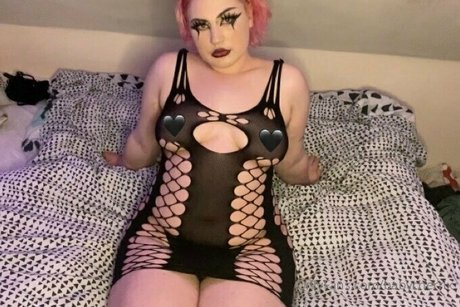 Naken läckt OnlyFans-bild av Babycherrix