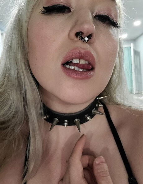 Naakte gelekte OnlyFans-foto van Fitxkitten