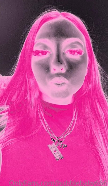 Naken läckt OnlyFans-bild av Bubblebaby666