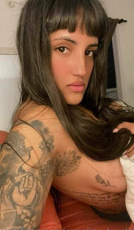 Nagie wyciekłe zdjęcie OnlyFans od Angelinalovelance