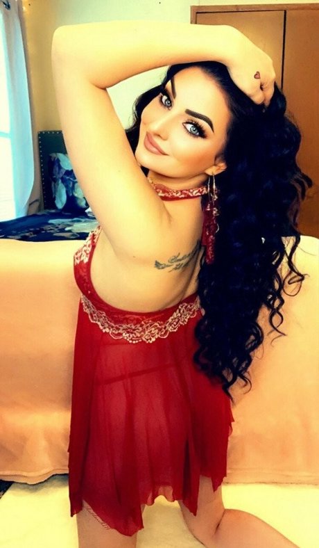 Alaston vuotanut OnlyFans-kuva Thatbeach247