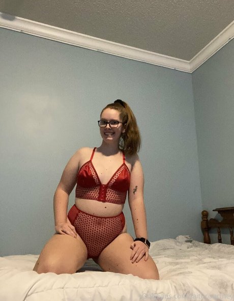 Alaston vuotanut OnlyFans-kuva Faithyangel