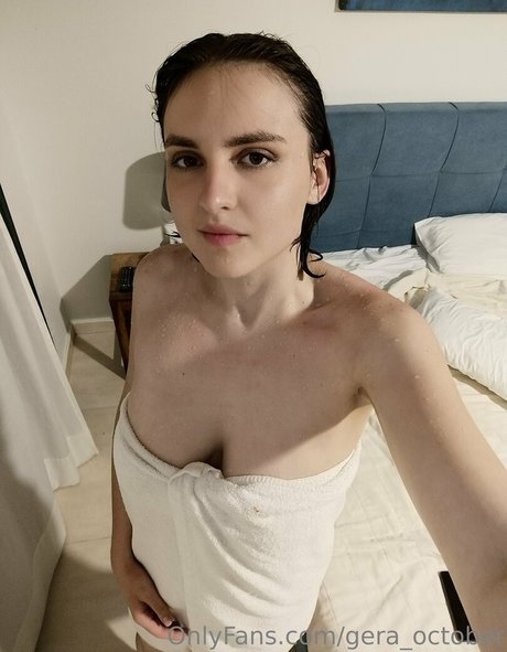 Naken läckt OnlyFans-bild av Geraoctober