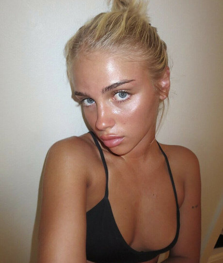 Alaston vuotanut OnlyFans-kuva Maddie Francesca