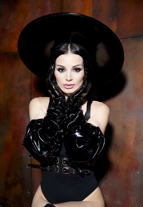 Saraya Bevis