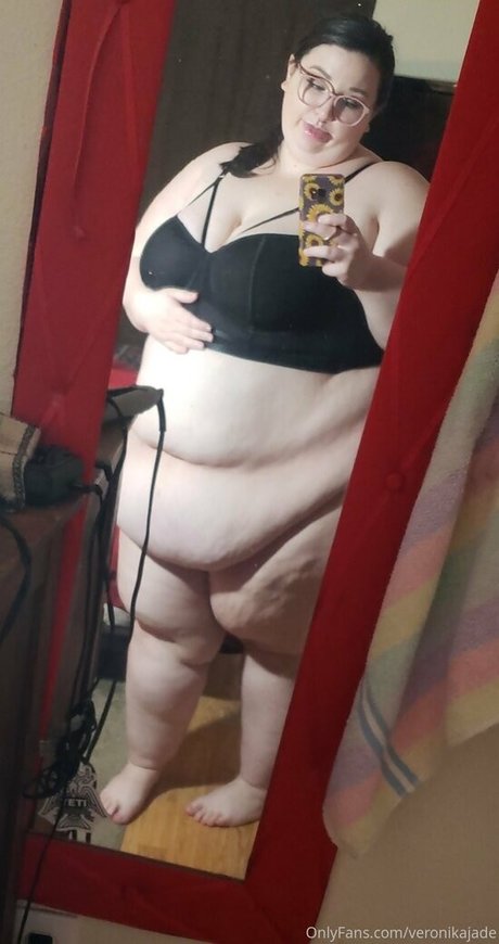 Naken läckt OnlyFans-bild av Veronikajade