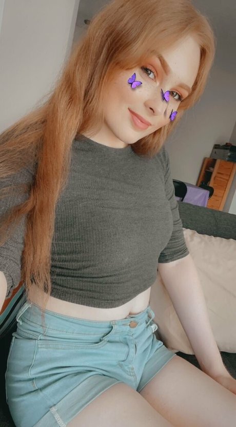 Naken läckt OnlyFans-bild av Shytransfree