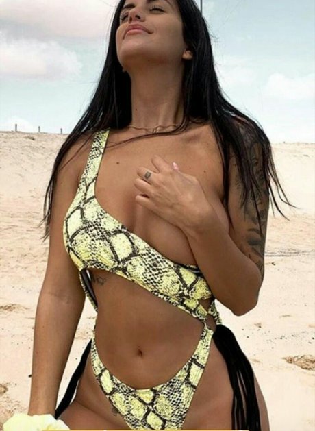 Lola Ortiz