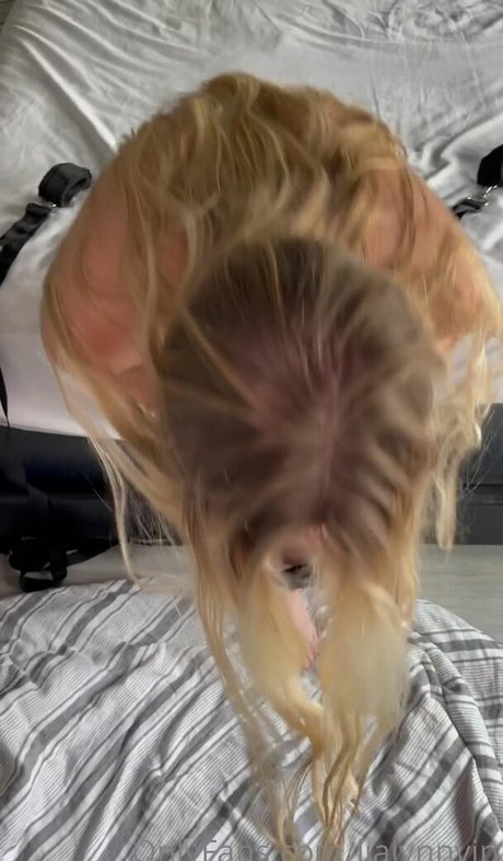 Blondebarbie18