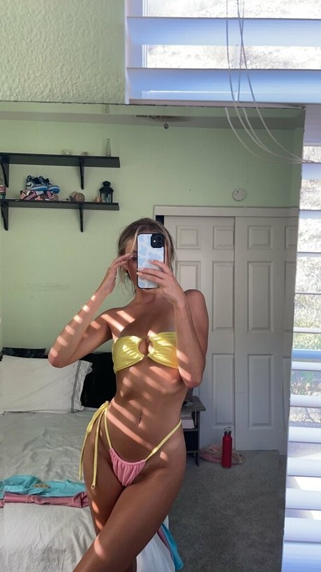 Alaston vuotanut OnlyFans-kuva Ryan Myers