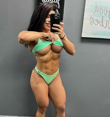 Yanet OnlyFans 유출 누드 사진