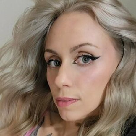 Naken läckt OnlyFans-bild av Thatmilfmaid