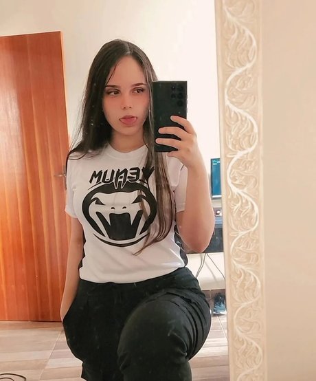 Alaston vuotanut OnlyFans-kuva Laysa Meroto