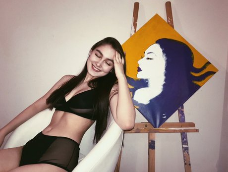 Naken läckt OnlyFans-bild av Diana Elias