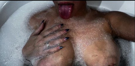 Photo nue de fuite OnlyFans de Tucolorada12