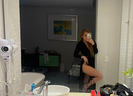 Tamara Thorne