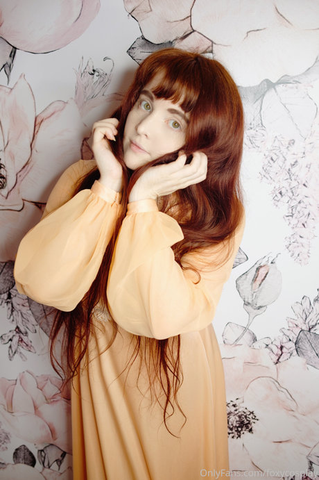 Naakte gelekte OnlyFans-foto van Foxycosplay