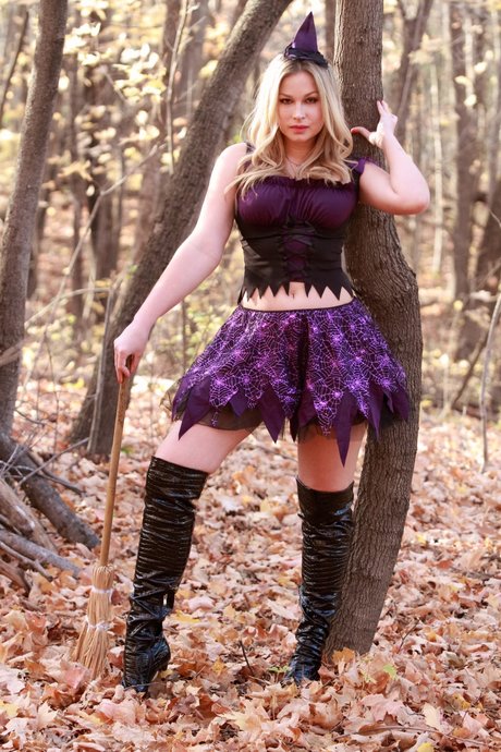 Nikki Baker