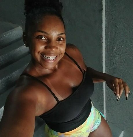 Обнаженная фотография утечки OnlyFans от Renata Nascimento