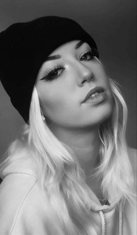 Naken läckt OnlyFans-bild av Theenicolehammond