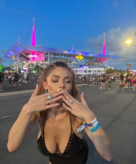 Foto desnuda filtrada de OnlyFans de Amanda Kolar