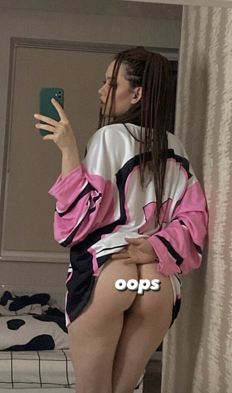 Photo nue de fuite OnlyFans de Thelonelyraccoon