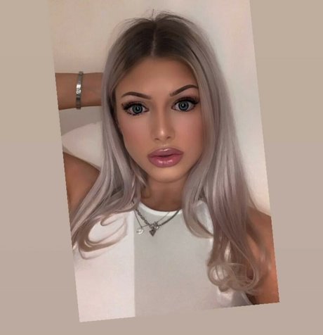 Nøgent lækket OnlyFans-billede af Caitlinrharding