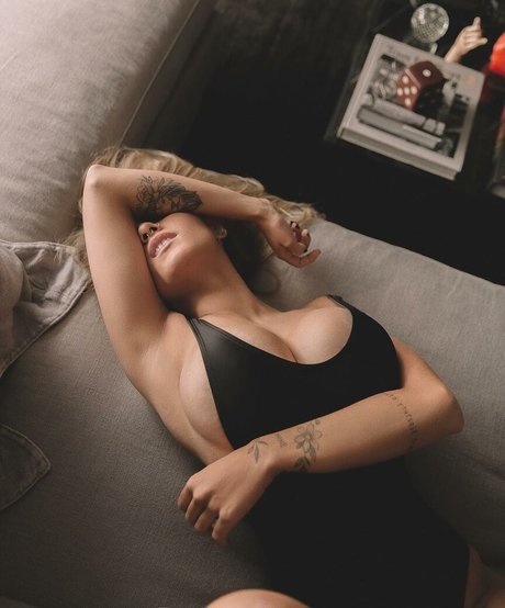 Naken läckt OnlyFans-bild av Jessyka Mourao