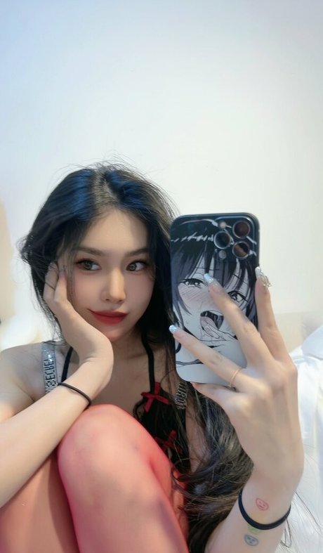 Naken läckt OnlyFans-bild av Chen Peiqi