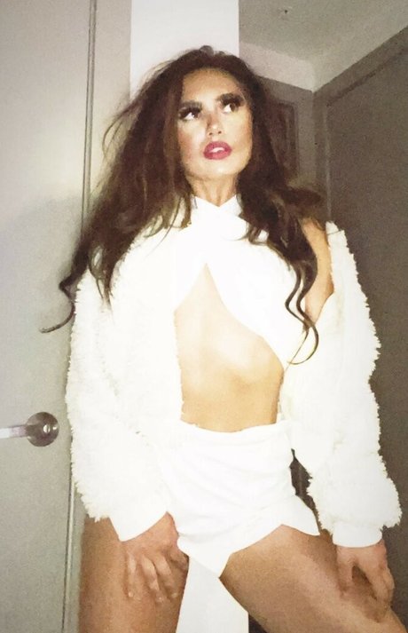 Shari G