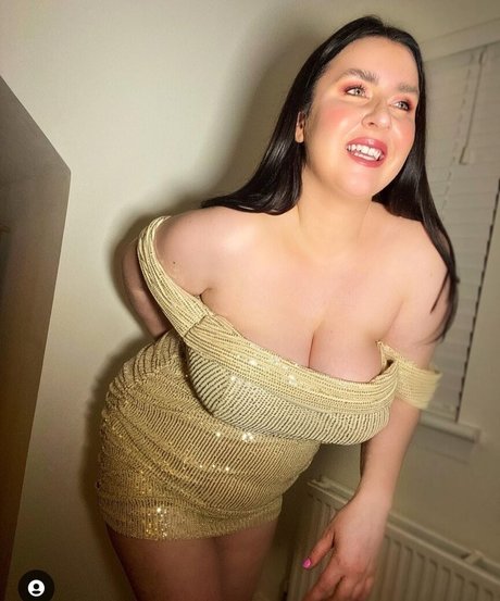 Nacktes geleaktes OnlyFans-Foto von Suzie Mac