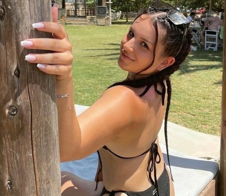 Naken läckt OnlyFans-bild av Theodwra Drinia