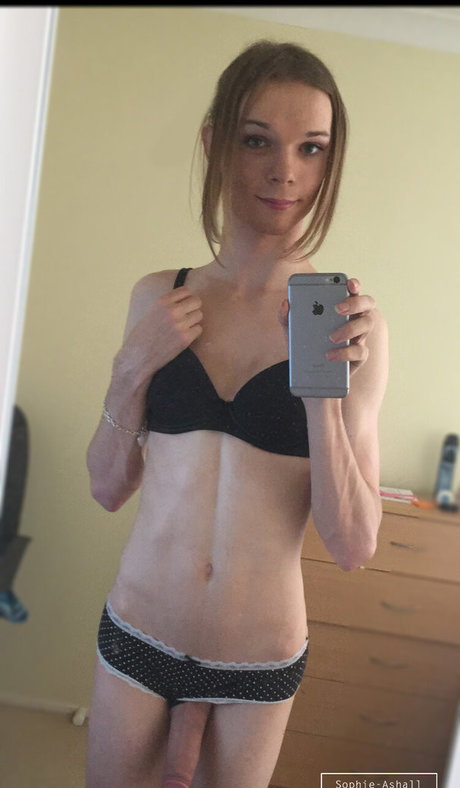 Foto di nudo di fuga di OnlyFans di Julie Prim