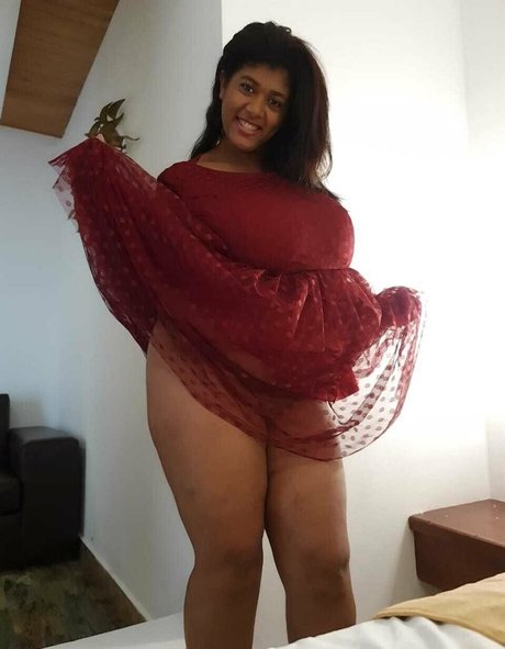 Naken läckt OnlyFans-bild av Kristina Milan