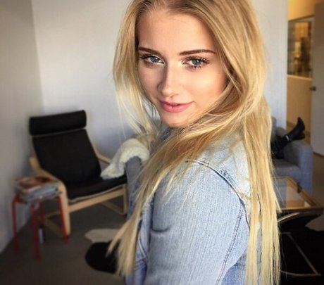 Обнаженная фотография утечки OnlyFans от Alena Savostikova