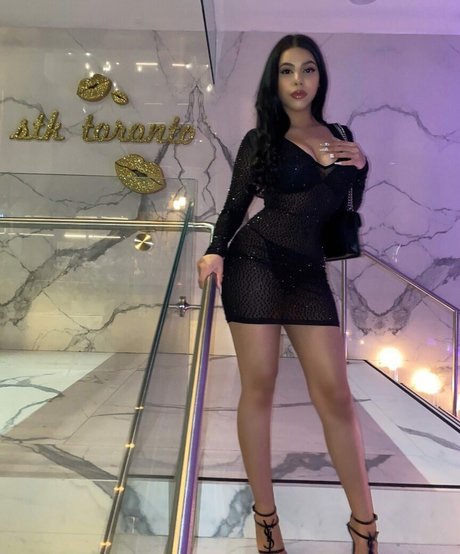 Alaston vuotanut OnlyFans-kuva Tima Ibrahim