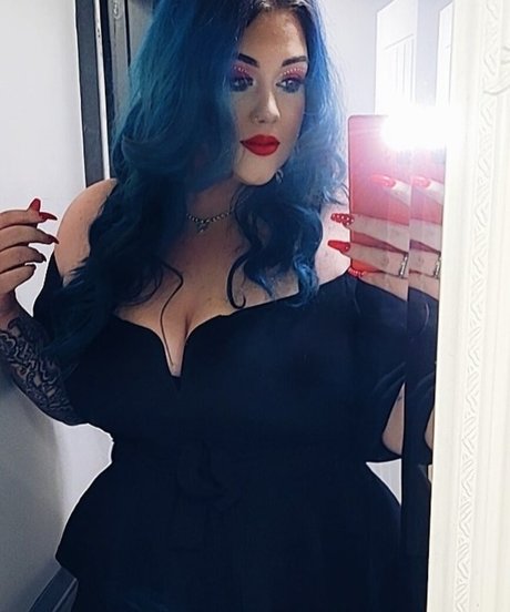 Nøgent lækket OnlyFans-billede af Thatcurvyone