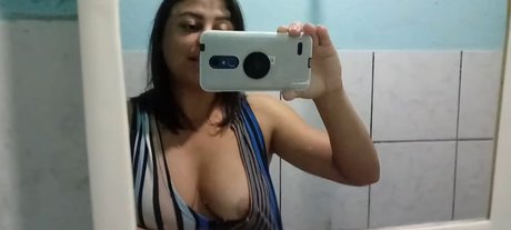 Nacktes geleaktes OnlyFans-Foto von Linda Top